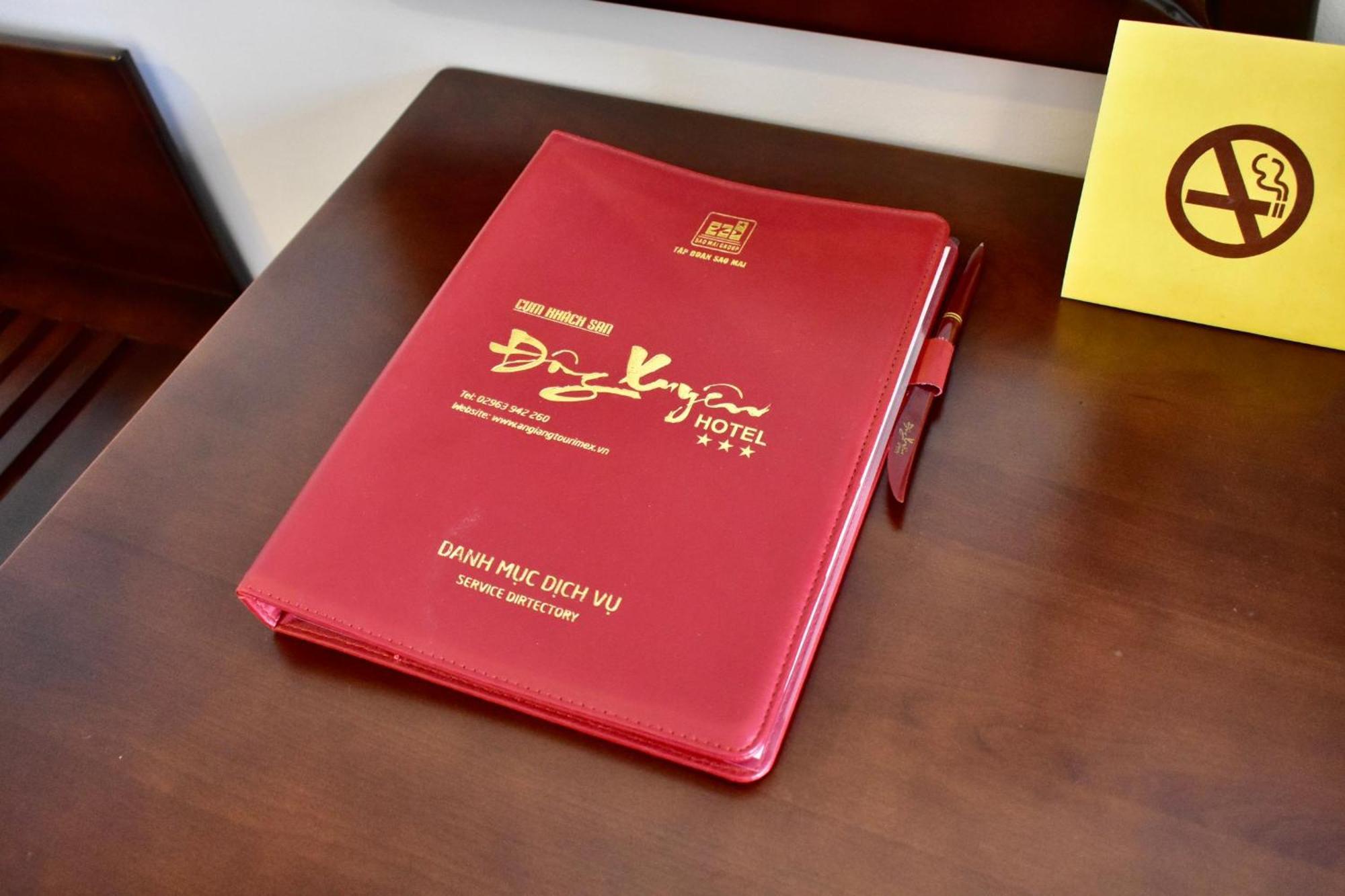 Dong Xuyen Hotel Long Xuyen Bagian luar foto
